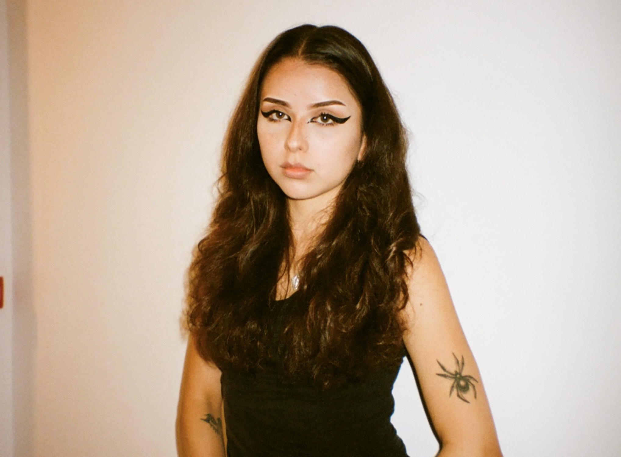 Emerging Artist Lexa Gates Releases New Single 'I Just Can't Be